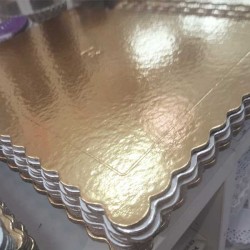 Base Retangular Dourada 44x54cm